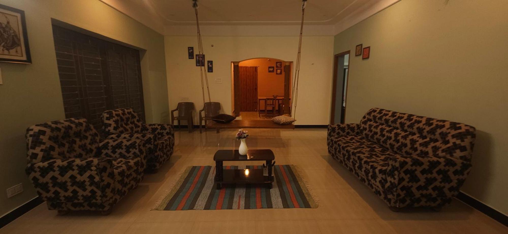 Shi'S Triveni Spacious 2Bhk Villa In Pappampatti, Kójamputtúr Exteriér fotografie